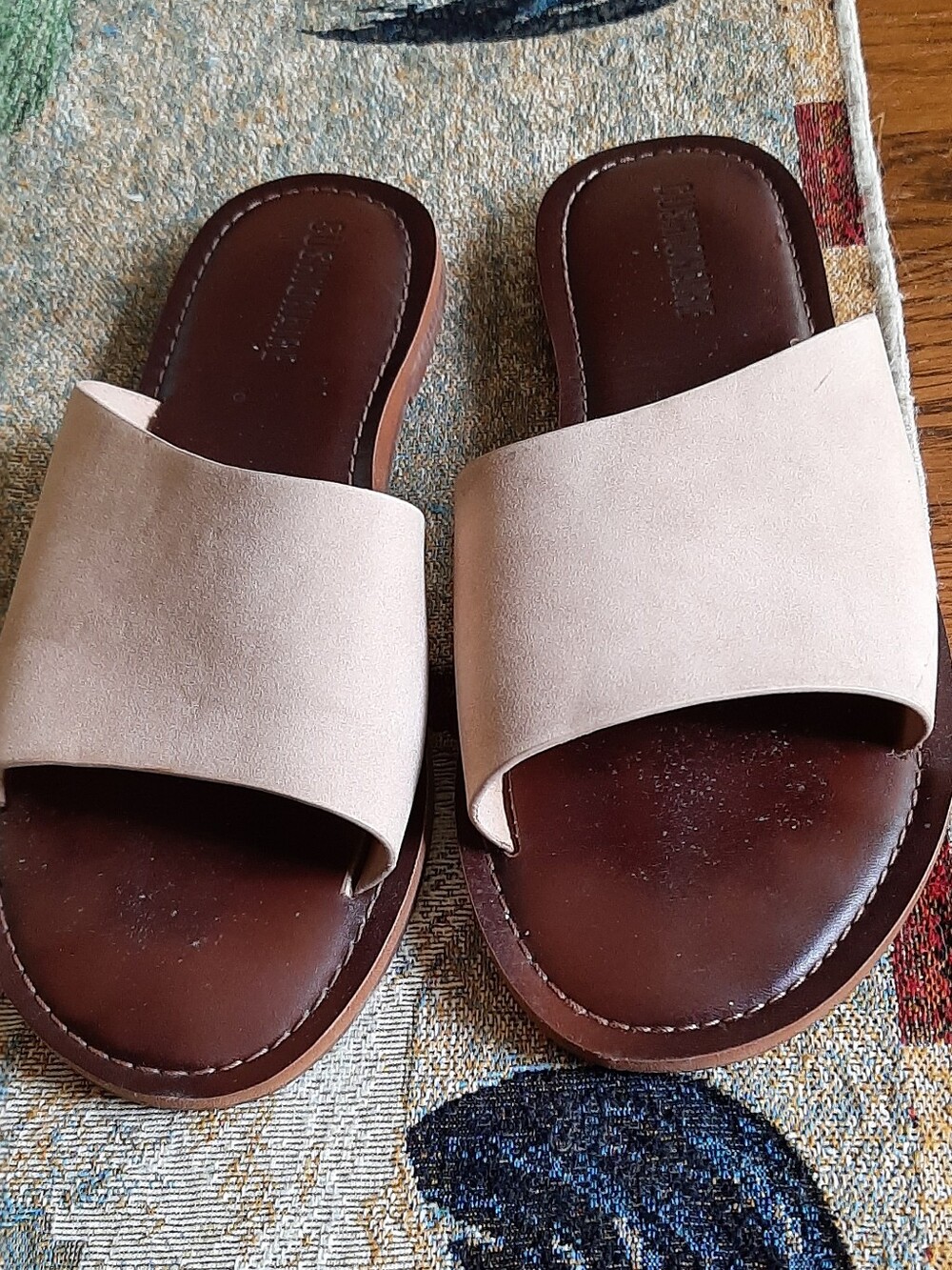 Cushionaire Tan Slide Sandals Size 9